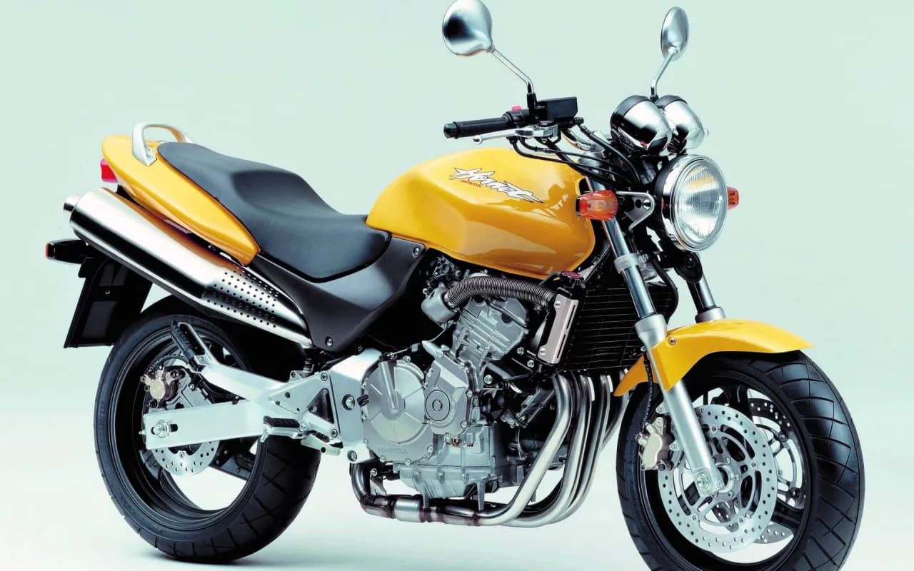 Honda Hornet 600 ile koni - poznaj moc i osiągi tego motocykla Honda Hornet 600 ile koni - poznaj moc i osiągi tego motocykla