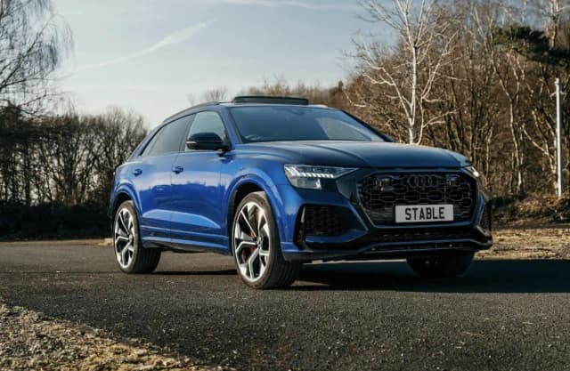 Zwykły uczestnik wygrywa luksusowe Audi RSQ8 w loterii Buddy: Historia Patryka z Włocławka Zwykły uczestnik wygrywa luksusowe Audi RSQ8 w loterii Buddy: Historia Patryka z Włocławka