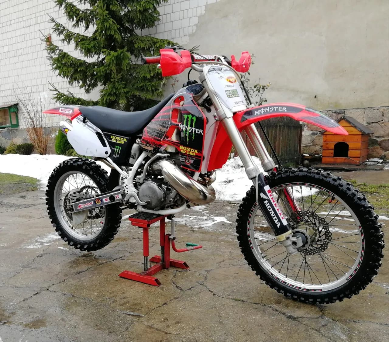 Honda CR 80 ile ma koni? Zaskakujące fakty o mocy silnika Honda CR 80 ile ma koni? Zaskakujące fakty o mocy silnika