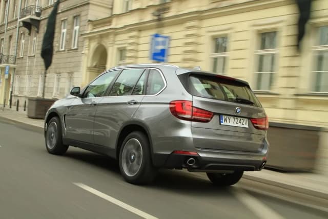 Ile pali bmw x5 3.0 diesel? Zaskakujące dane o spalaniu! Ile pali bmw x5 3.0 diesel? Zaskakujące dane o spalaniu!