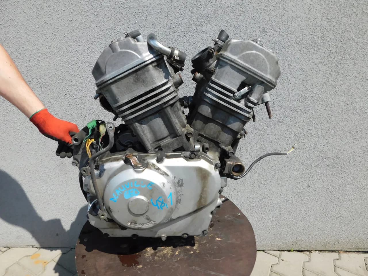 Ile oleju w silniku Honda Deauville 650? Sprawdź, aby uniknąć błędów Ile oleju w silniku Honda Deauville 650? Sprawdź, aby uniknąć błędów