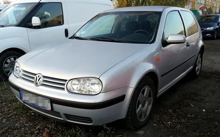 Ile pali golf 4 1.6 benzyna? Sprawdź, dlaczego warto go mieć! Ile pali golf 4 1.6 benzyna? Sprawdź, dlaczego warto go mieć!