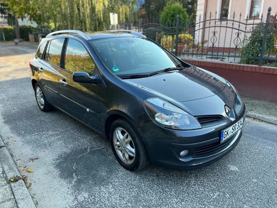Jakie felgi do Renault Clio 2 – idealne dopasowanie i najlepsze modele Jakie felgi do Renault Clio 2 – idealne dopasowanie i najlepsze modele