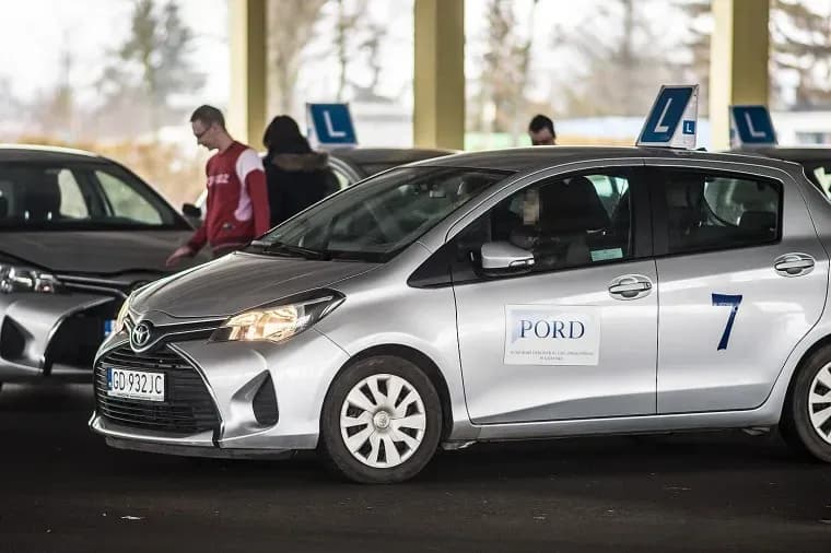 Na jakich samochodach zdaje się prawo jazdy? Oto najpopularniejsze modele Na jakich samochodach zdaje się prawo jazdy? Oto najpopularniejsze modele