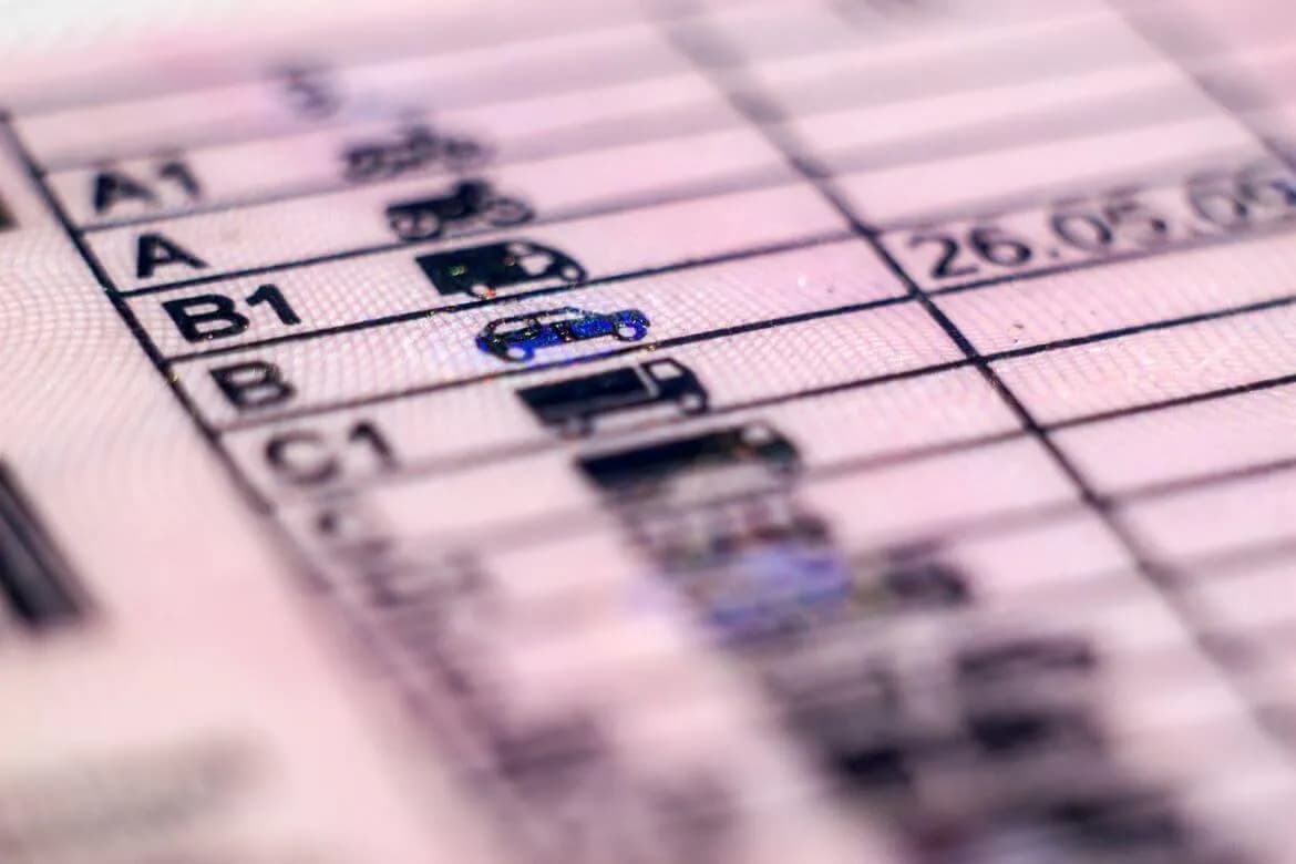 Jak sprawdzić status prawa jazdy online i uniknąć problemów z dokumentem Jak sprawdzić status prawa jazdy online i uniknąć problemów z dokumentem