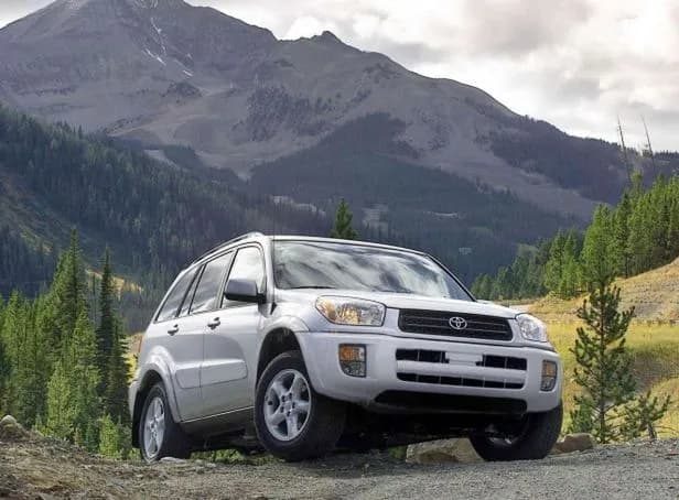 Toyota RAV4 II jaki silnik wybrać, aby uniknąć wysokich kosztów paliwa? Toyota RAV4 II jaki silnik wybrać, aby uniknąć wysokich kosztów paliwa?
