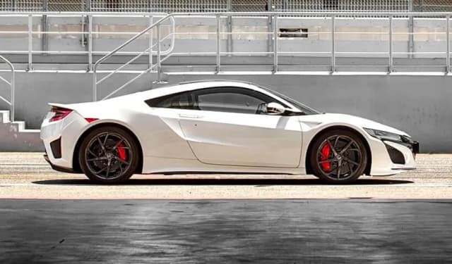 Ile kosztuje honda NSX? Ceny, które zaskoczą każdego miłośnika luksusu Ile kosztuje honda NSX? Ceny, które zaskoczą każdego miłośnika luksusu