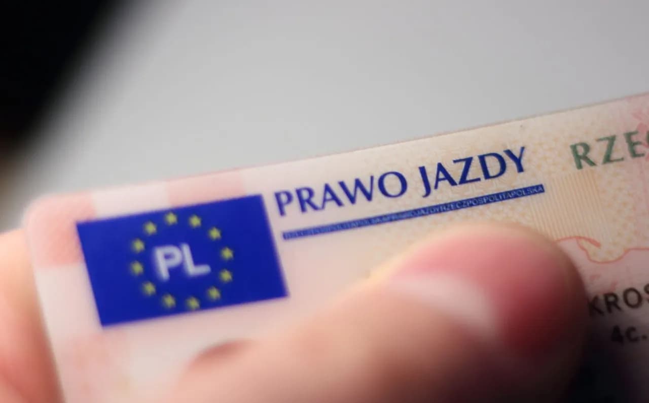 Kiedy wymiana prawa jazdy bezterminowego? Uniknij wysokich kar! Kiedy wymiana prawa jazdy bezterminowego? Uniknij wysokich kar!