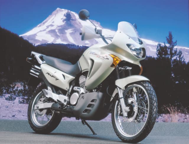 Honda Transalp 600 czy 650 - który motocykl lepiej spełni oczekiwania? Honda Transalp 600 czy 650 - który motocykl lepiej spełni oczekiwania?