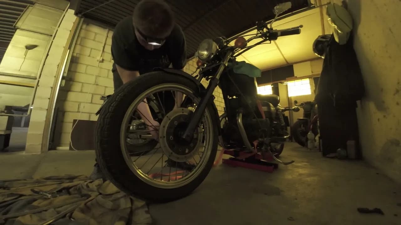 Ile oleju do silnika Honda Rebel 125? Sprawdź zużycie i porady Ile oleju do silnika Honda Rebel 125? Sprawdź zużycie i porady