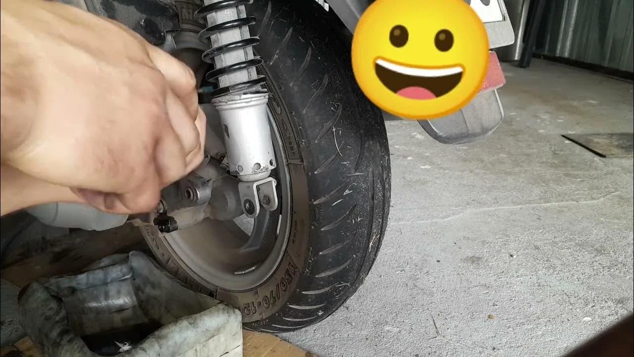 Ile oleju do silnika w Honda S-Wing 125? Sprawdź, aby uniknąć problemów Ile oleju do silnika w Honda S-Wing 125? Sprawdź, aby uniknąć problemów