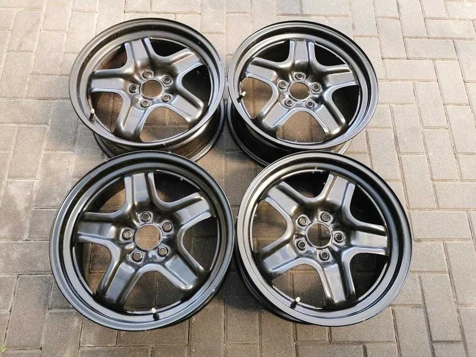 Jakie felgi do Renault Megane 3 - idealne rozmiary i typy do wyboru Jakie felgi do Renault Megane 3 - idealne rozmiary i typy do wyboru