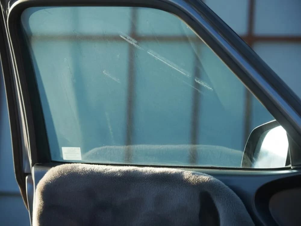 Jak podnieść szybę elektryczną w samochodzie i uniknąć kosztownych napraw Jak podnieść szybę elektryczną w samochodzie i uniknąć kosztownych napraw