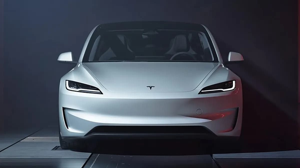 Ile koni ma Tesla? Porównanie mocy modeli Model 3, S i X Ile koni ma Tesla? Porównanie mocy modeli Model 3, S i X